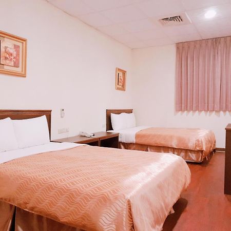 Blue Ocean Hotel Kaohsiung Extérieur photo