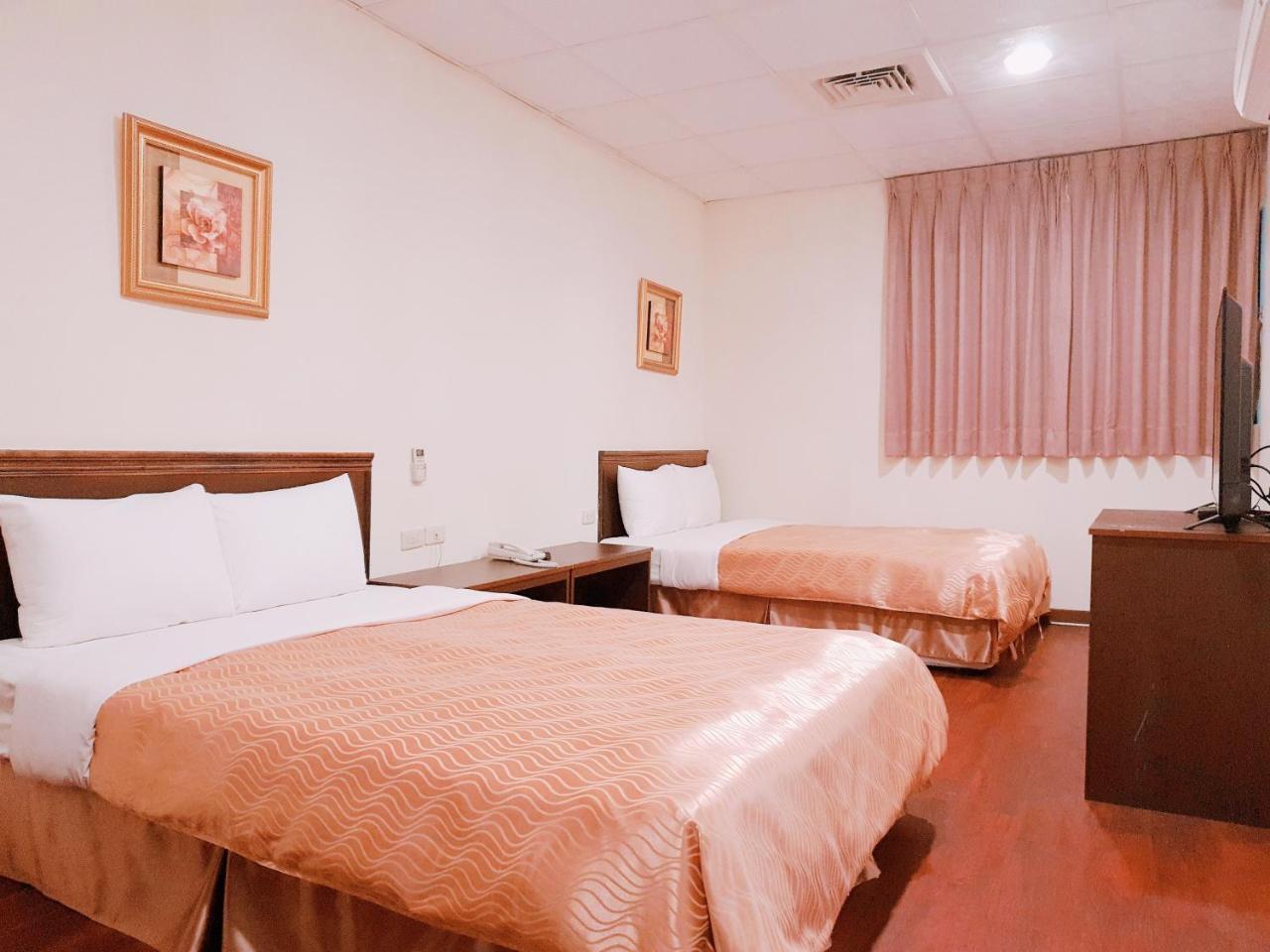 Blue Ocean Hotel Kaohsiung Extérieur photo